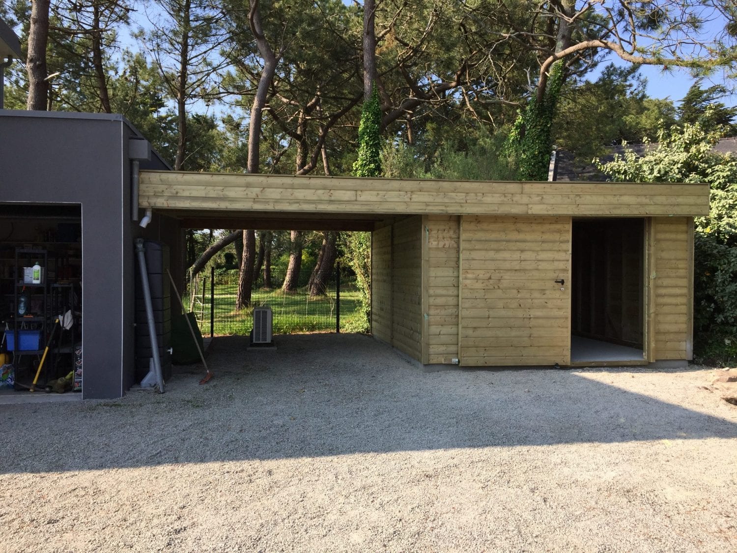 ABRIS DE L OUEST Ploneour lanvern pont l abbe Finistere Abri jardin car port garage voiture sur mesure 2