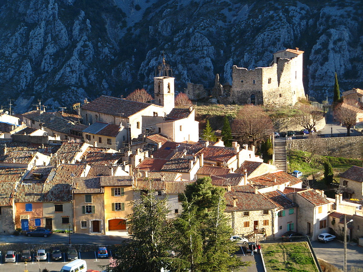 1200px Greolieres village