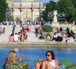 Jardin Du Louvre Inspirant Women Relaxing at Jardin Des Tuileries Stock